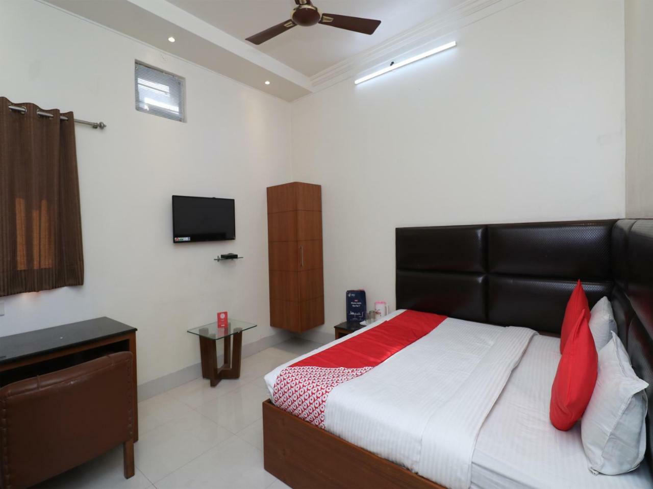 Oyo Hotel Ashoka International Kanpur Exterior photo